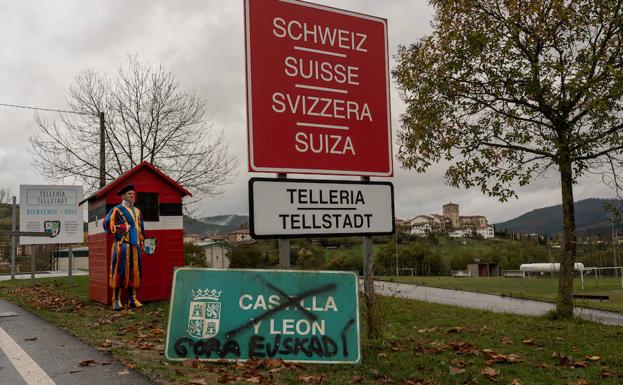 La comedia 'La pequeña Suiza', co-escrita por la berciana Sonia Pacios y Kepa Sojo se estrena este viernes 1