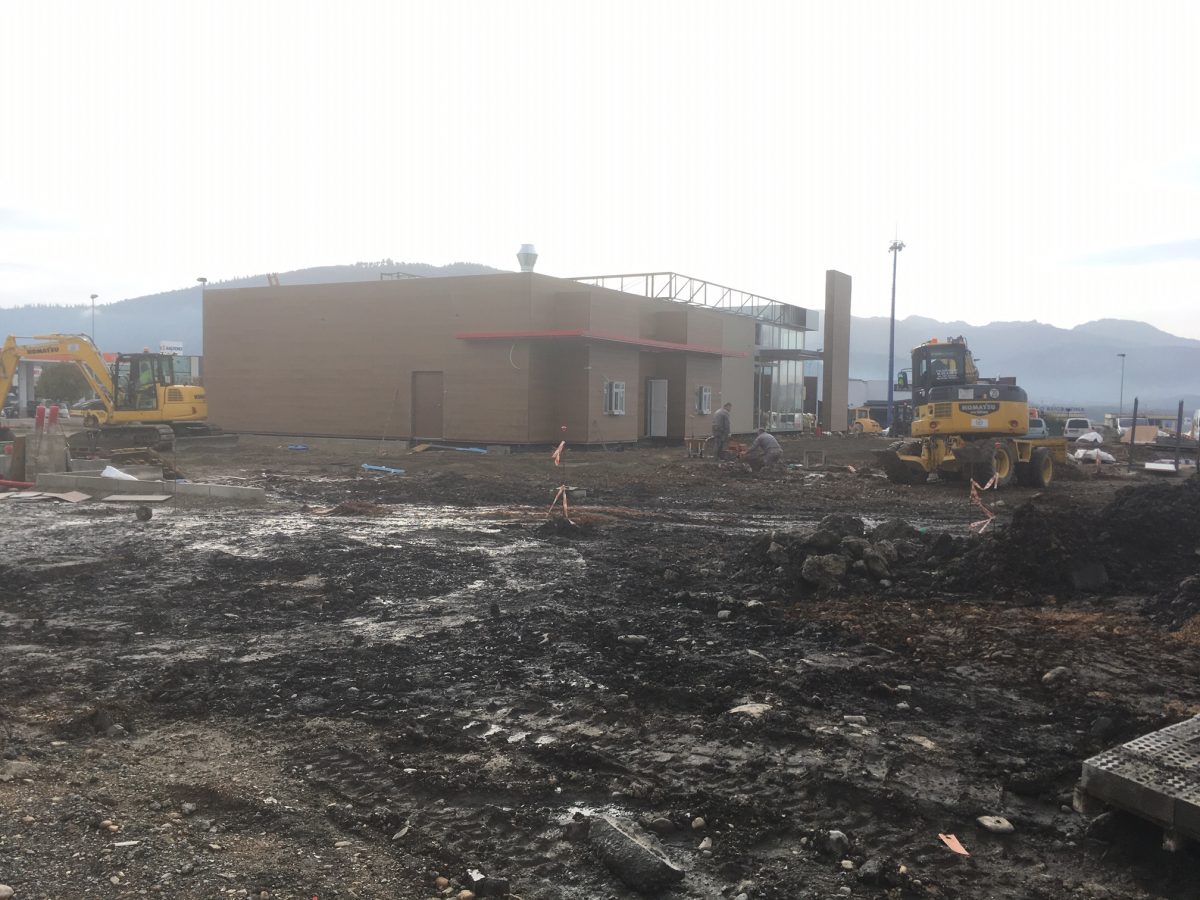 El nuevo Burger King de Ponferrada arma su estructura modular en tiempo récord 3