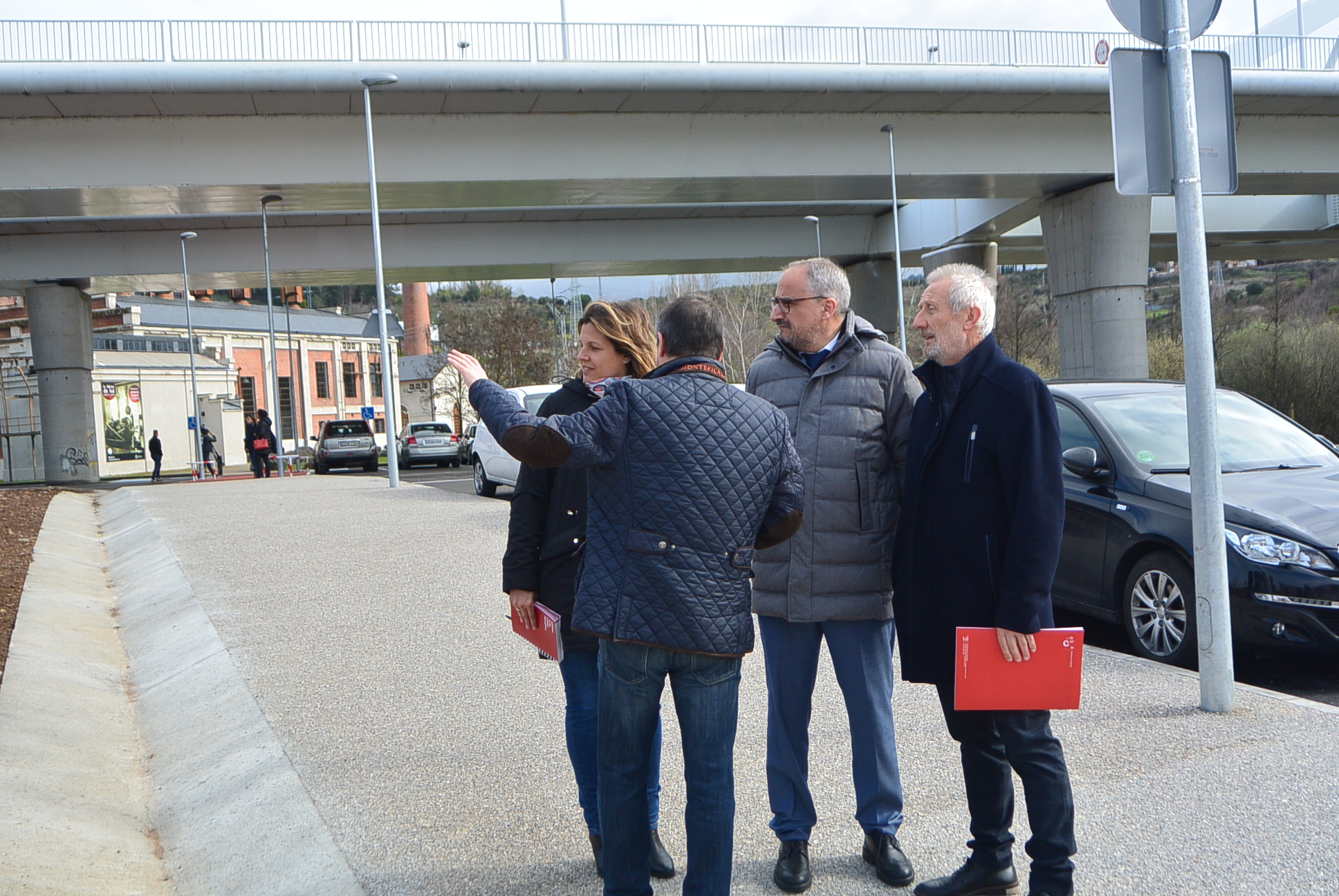 La urbanización del nuevo acceso y aparcamiento de La Fábrica de Luz une el Museo de la Energía con la ciudad 2